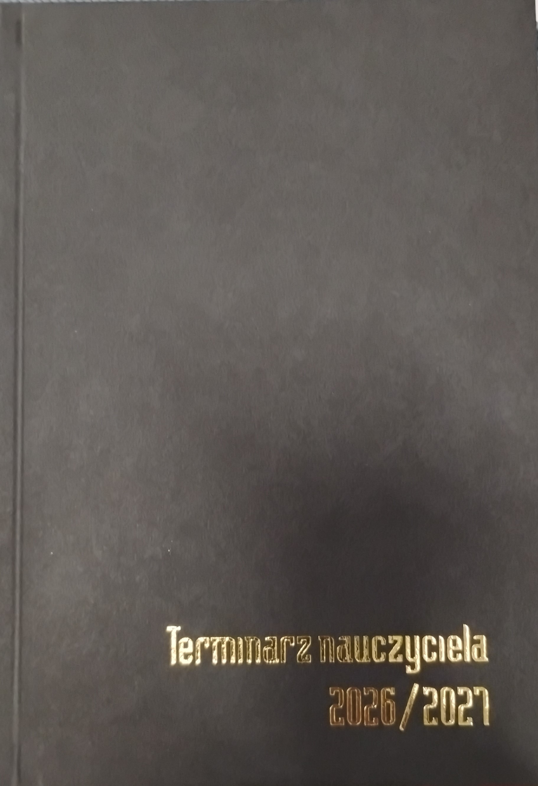Kalendarz książkowy nauczyciela tygodniowy A5 2026/2027 Poligraf